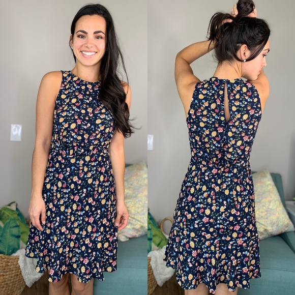 J. Crew Dresses & Skirts - J. Crew Mercantile Drapey Ruched-Waist Dress